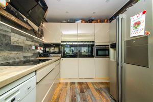 Photo 20- click for photo gallery